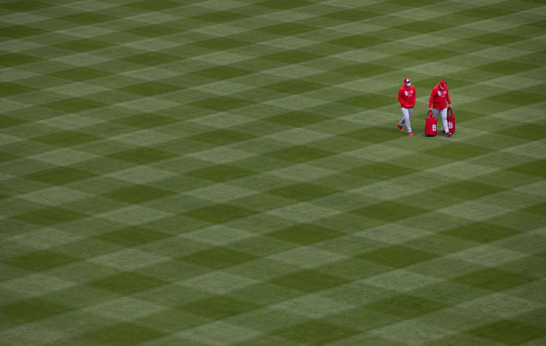 Cardinals face Reds in Cincinnati on opening day